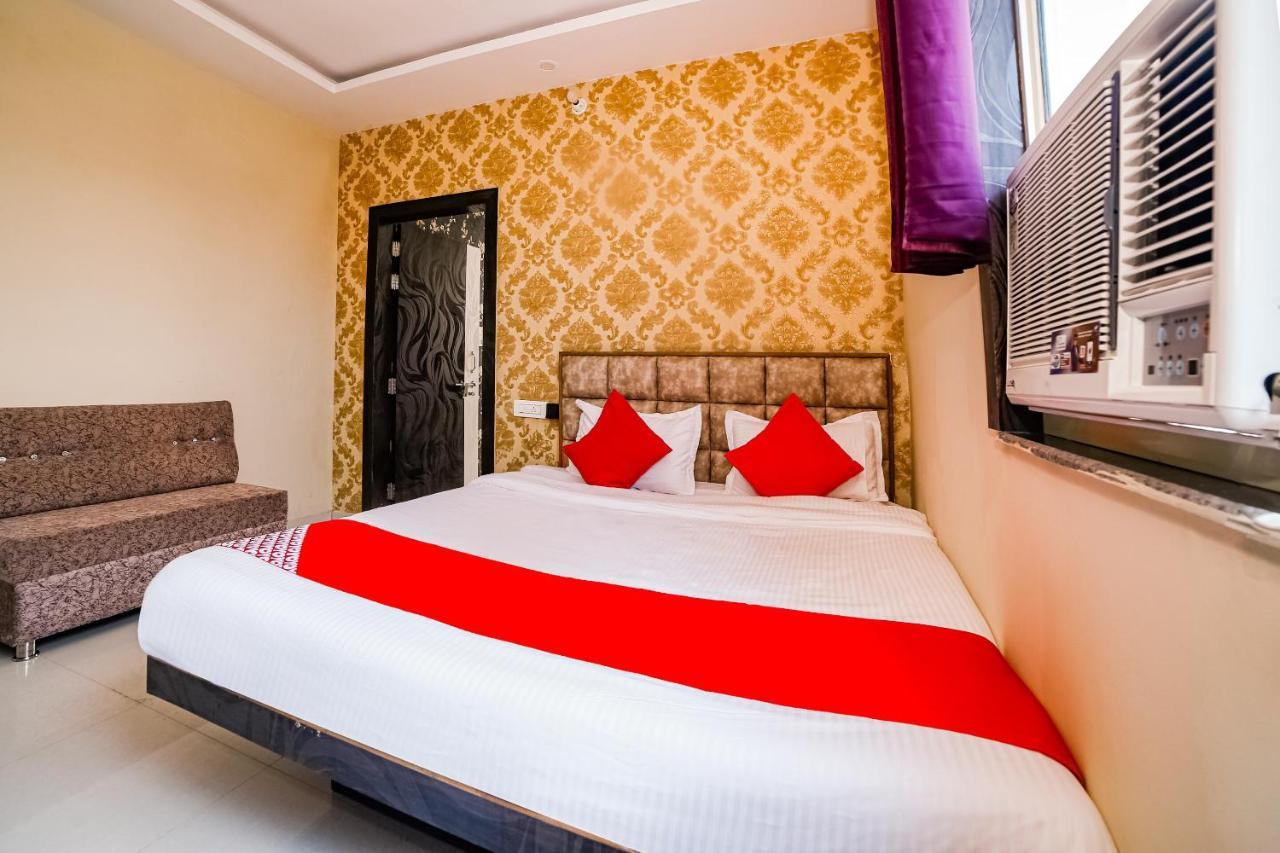 Oyo 41923 Prema Kunj Resort Jhānsi Exterior foto