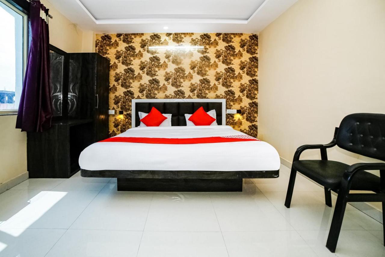 Oyo 41923 Prema Kunj Resort Jhānsi Exterior foto