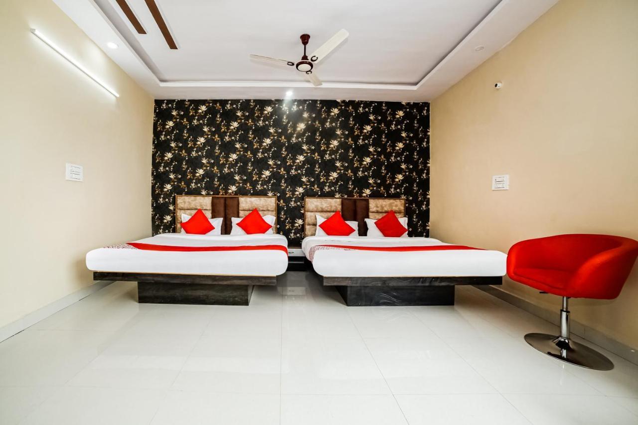 Oyo 41923 Prema Kunj Resort Jhānsi Exterior foto